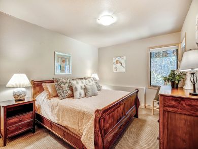 Seven Bedrooms a Huge Rental Accommodation 4500 sq ft